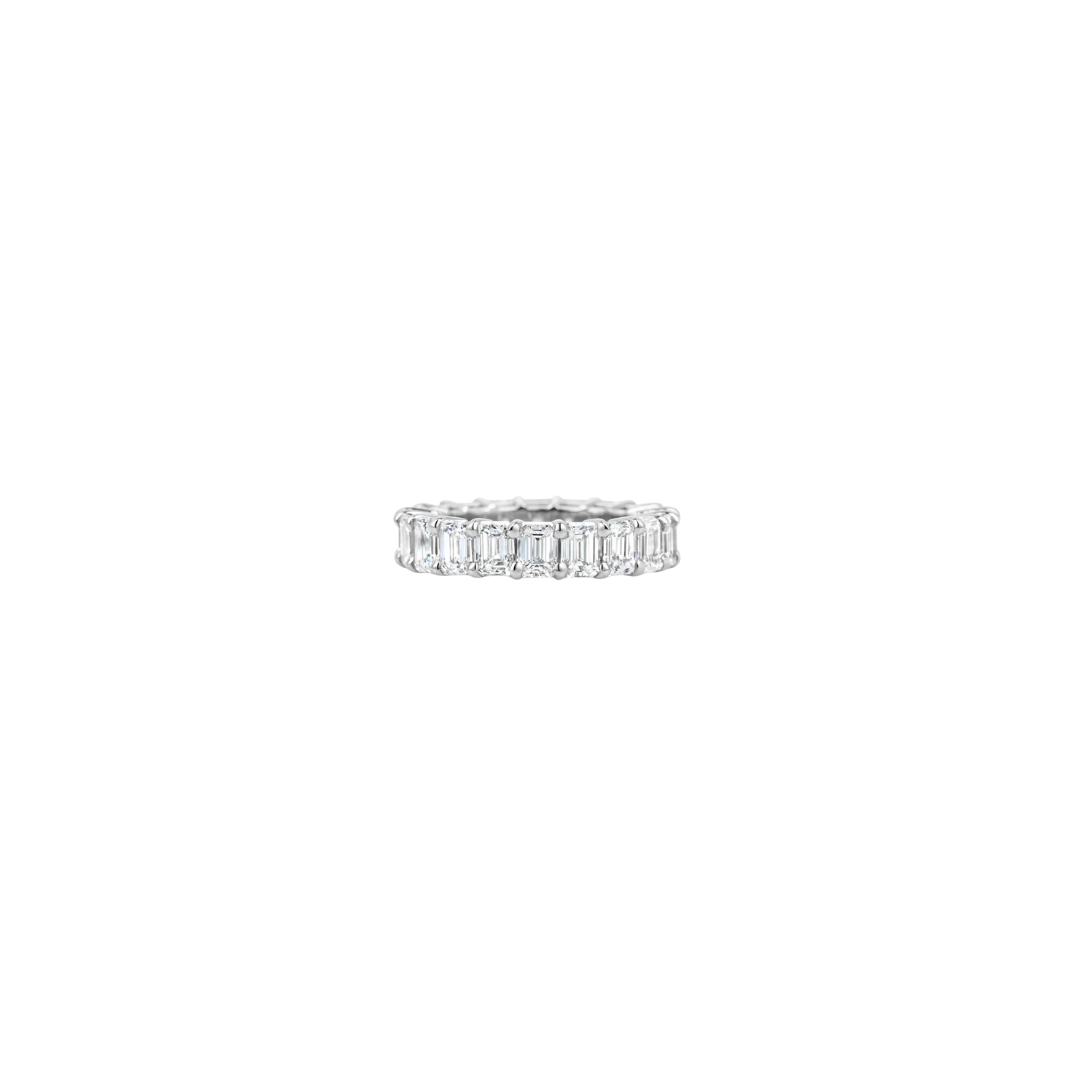 Diamond wedding band