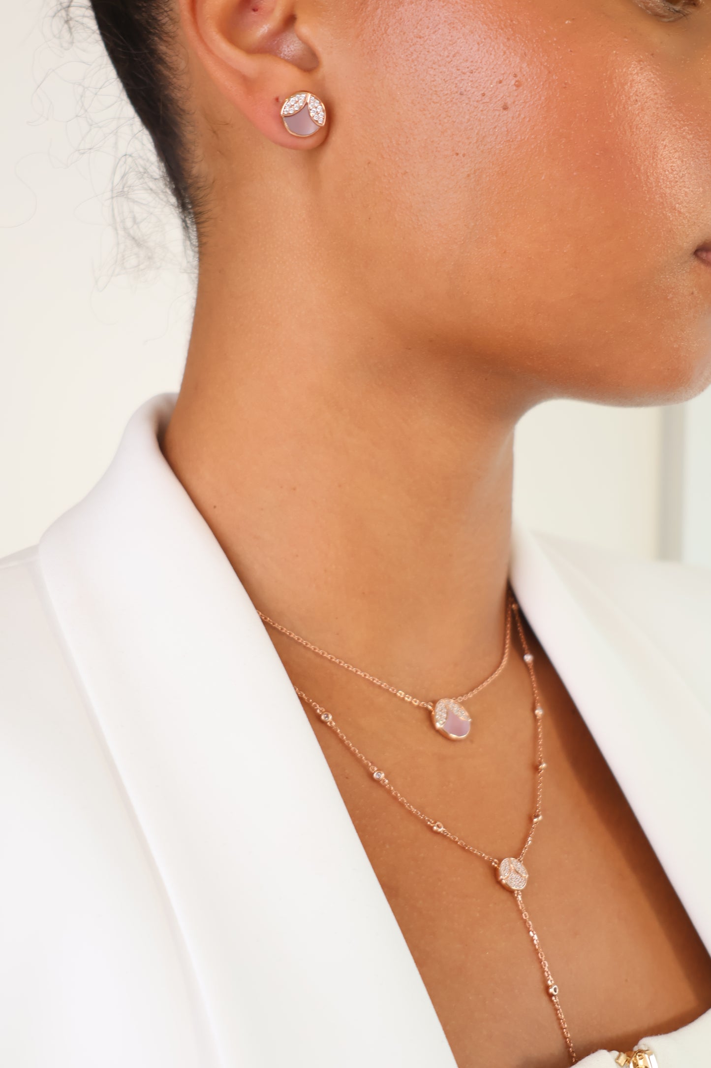 Yaara Lariat Reversible MOP Necklace