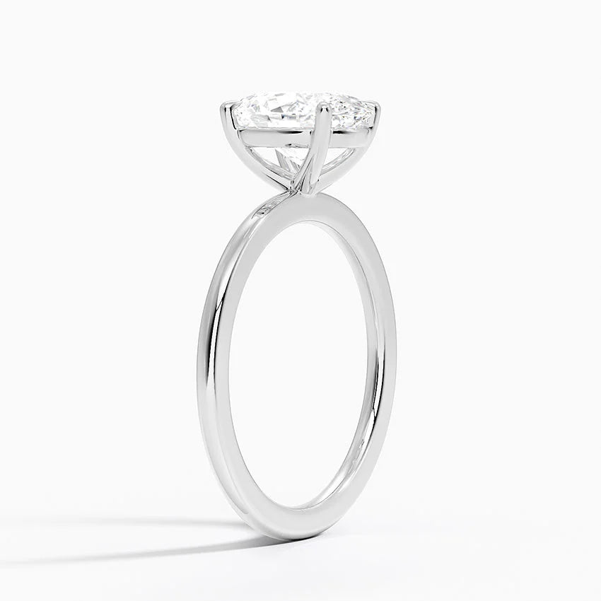 Yaalta Classic Oval Solitaire